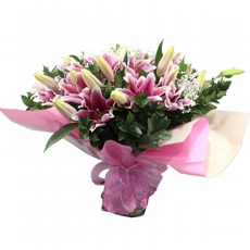 Buque Com 20 Unidades De L�rios Cor De Rosa